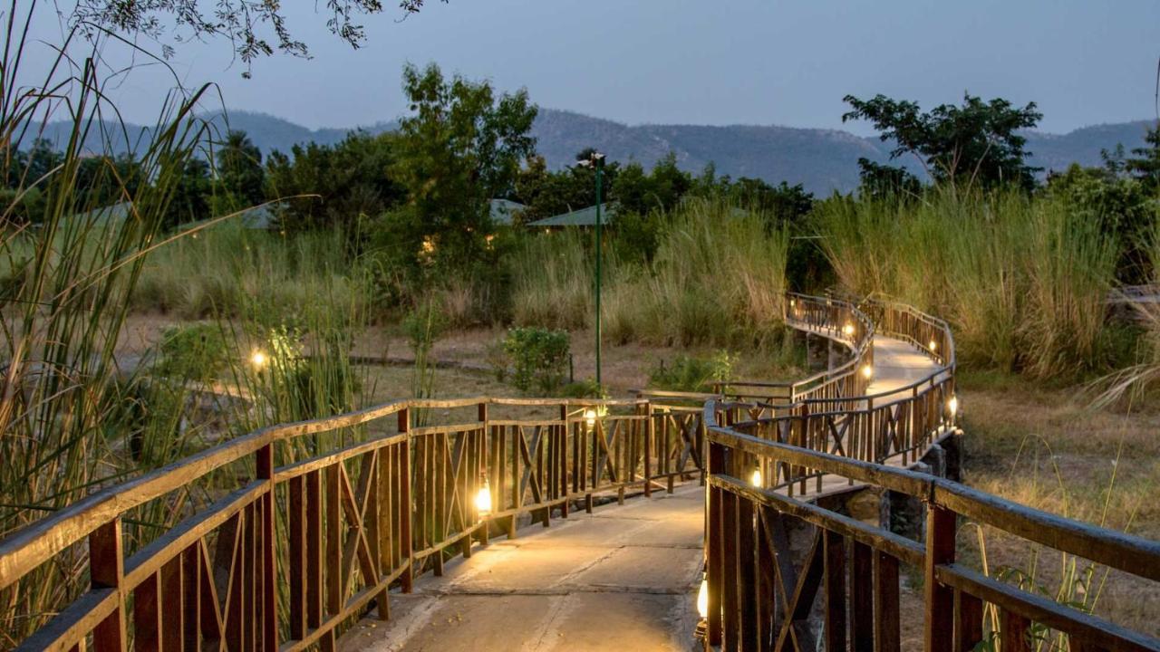 Vanaashrya Resort And Spa Sariska Tehla ภายนอก รูปภาพ
