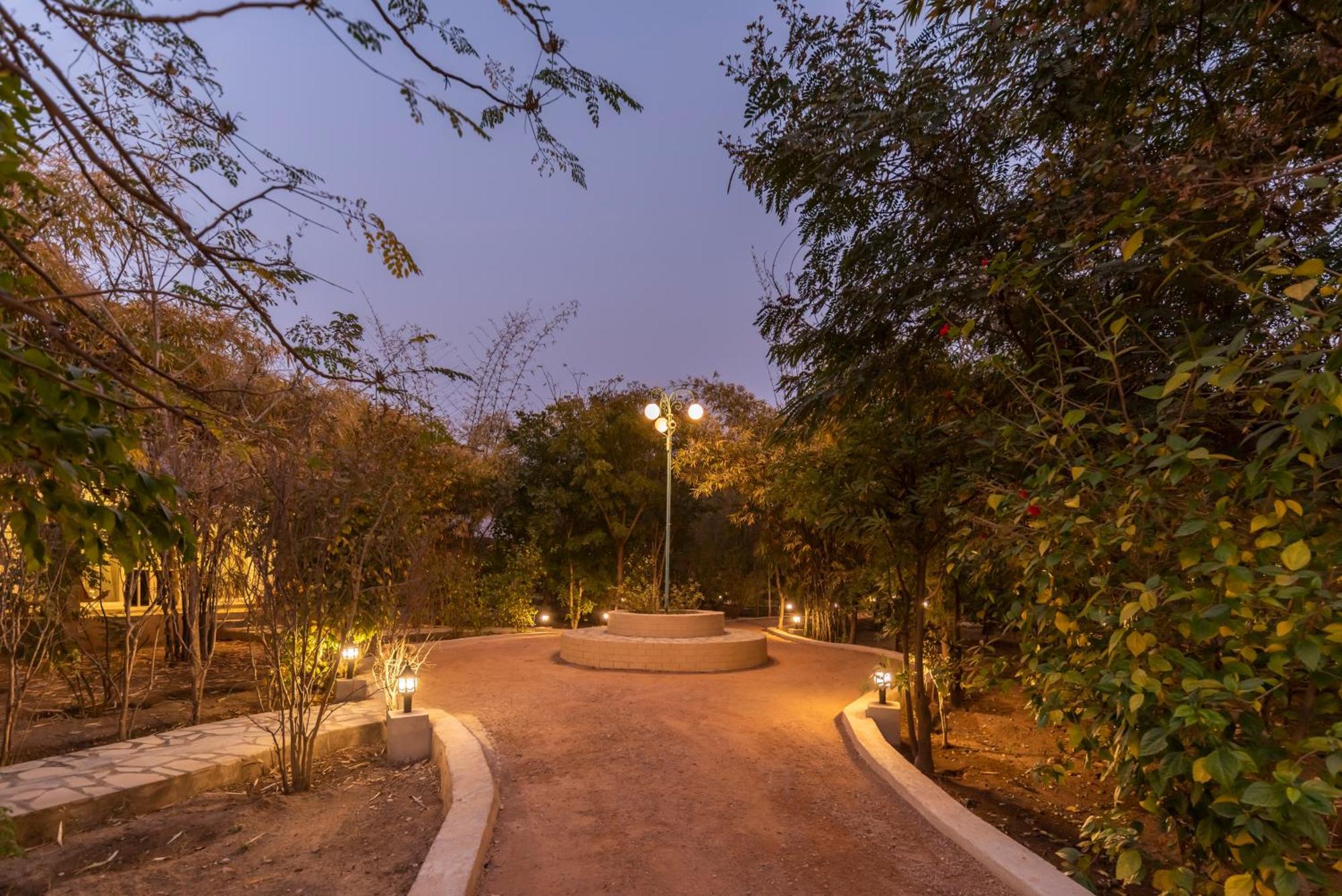 Vanaashrya Resort And Spa Sariska Tehla ภายนอก รูปภาพ