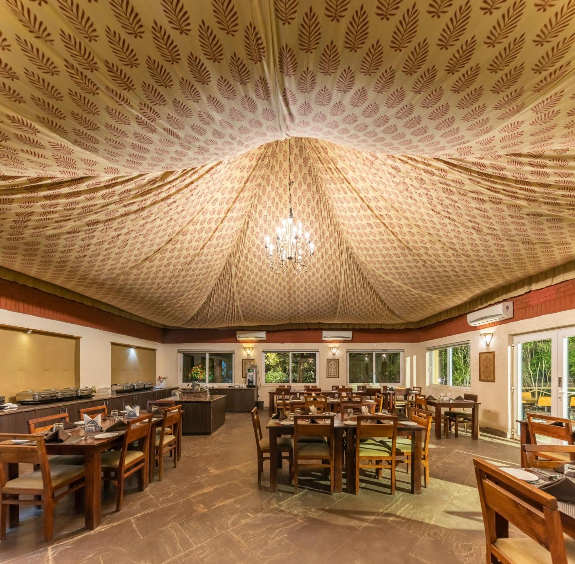 Vanaashrya Resort And Spa Sariska Tehla ภายนอก รูปภาพ